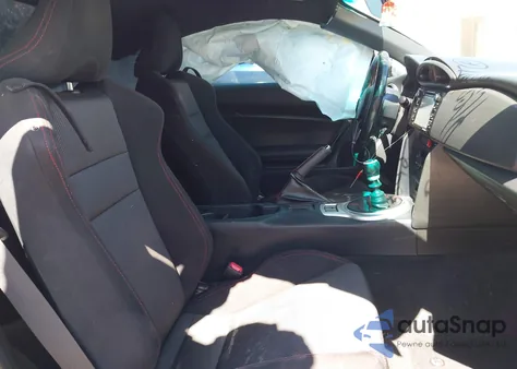 2017 Subaru Brz Premium из США, поврежденный, VIN JF1ZCAB15H9604568